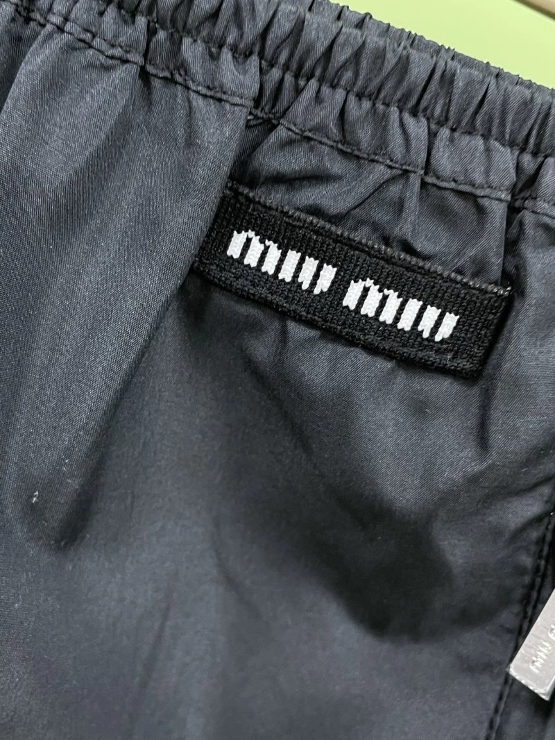 Miu Miu Short Pants FreshLook 148662