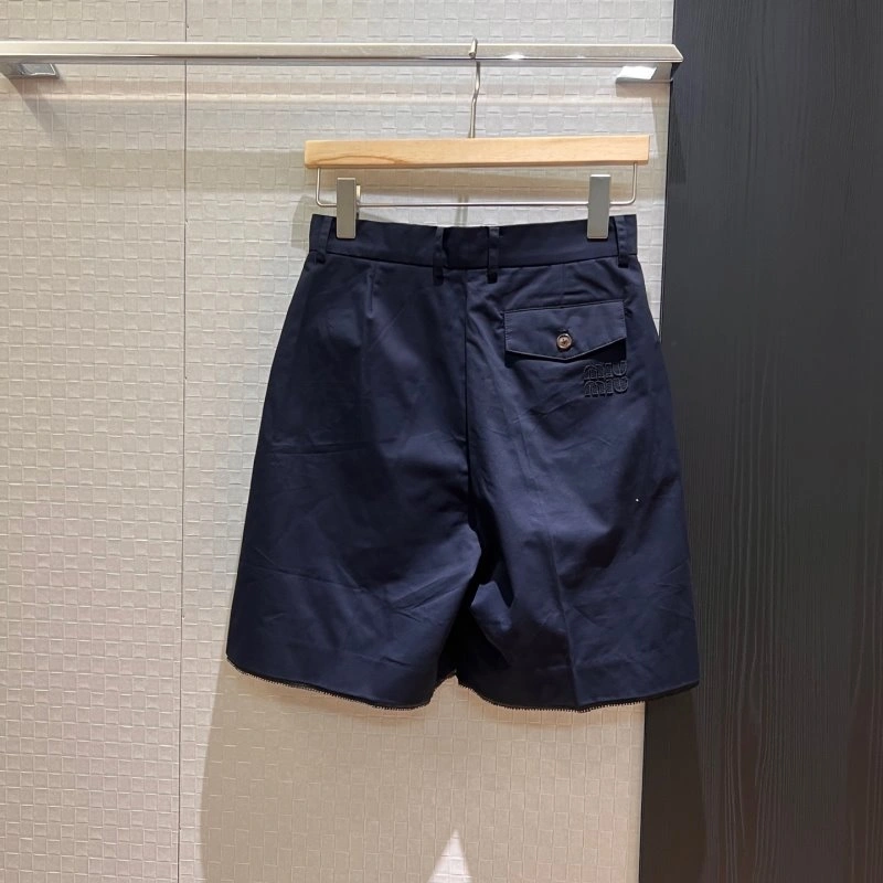 Miu Miu Short Pants UrbanStyle 154463