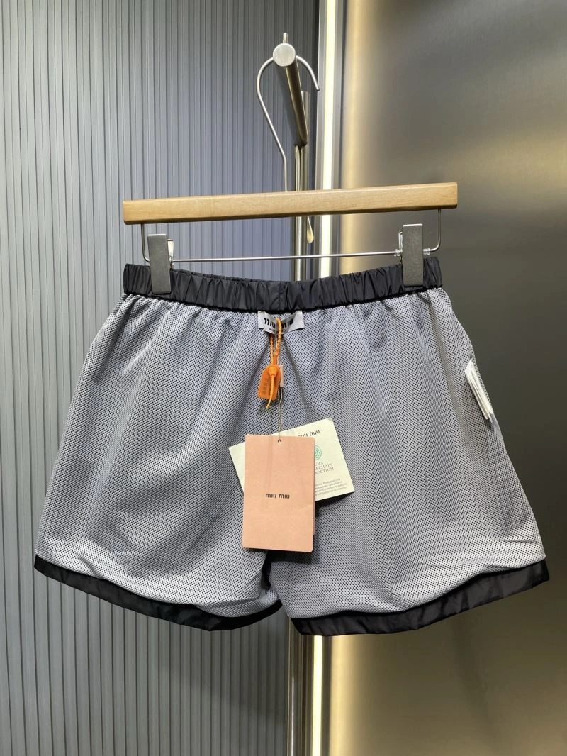 Trendsetting Miu Miu Short Pants 159096