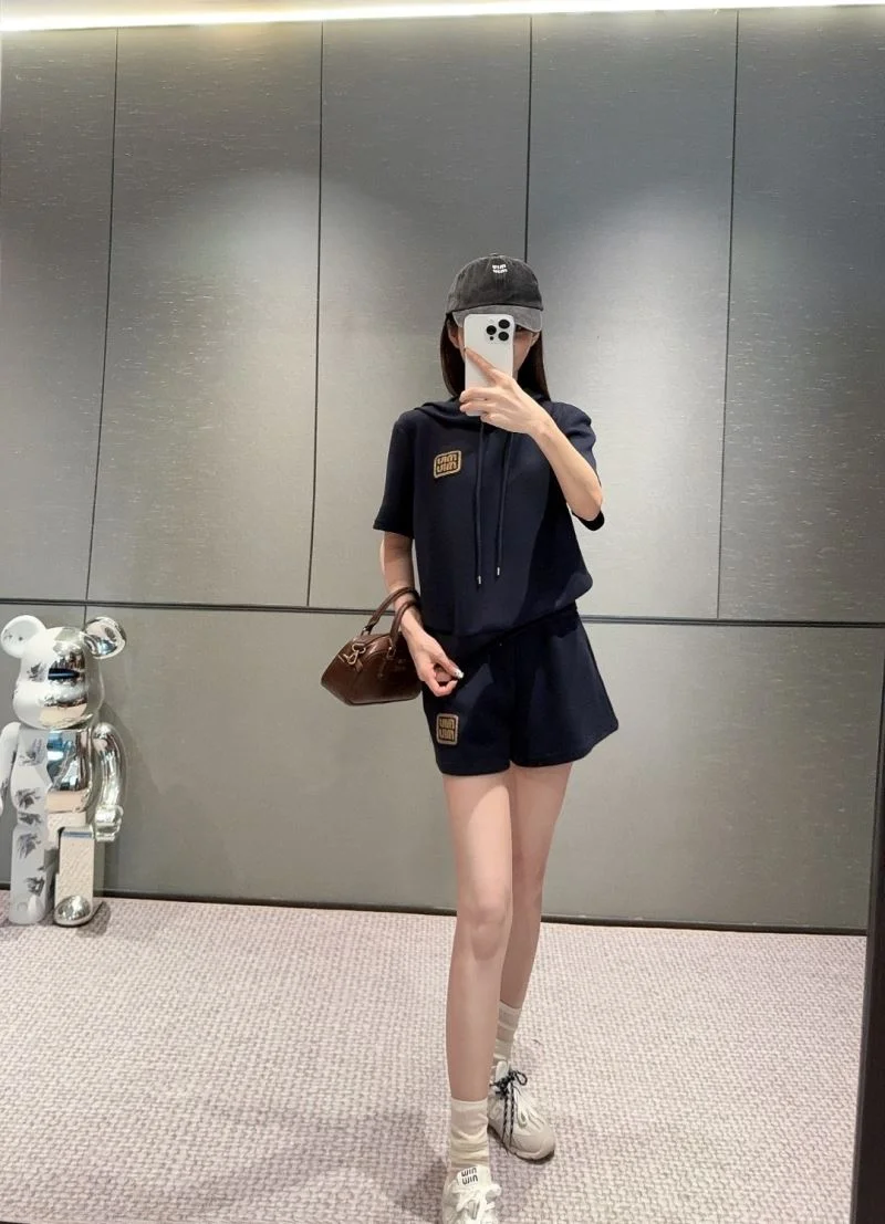 Miu Miu Short Suits Supportive 163933