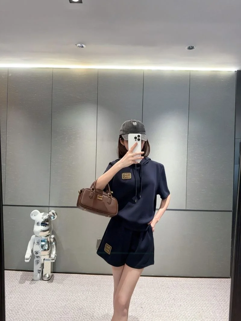 Miu Miu Short Suits Supportive 163933