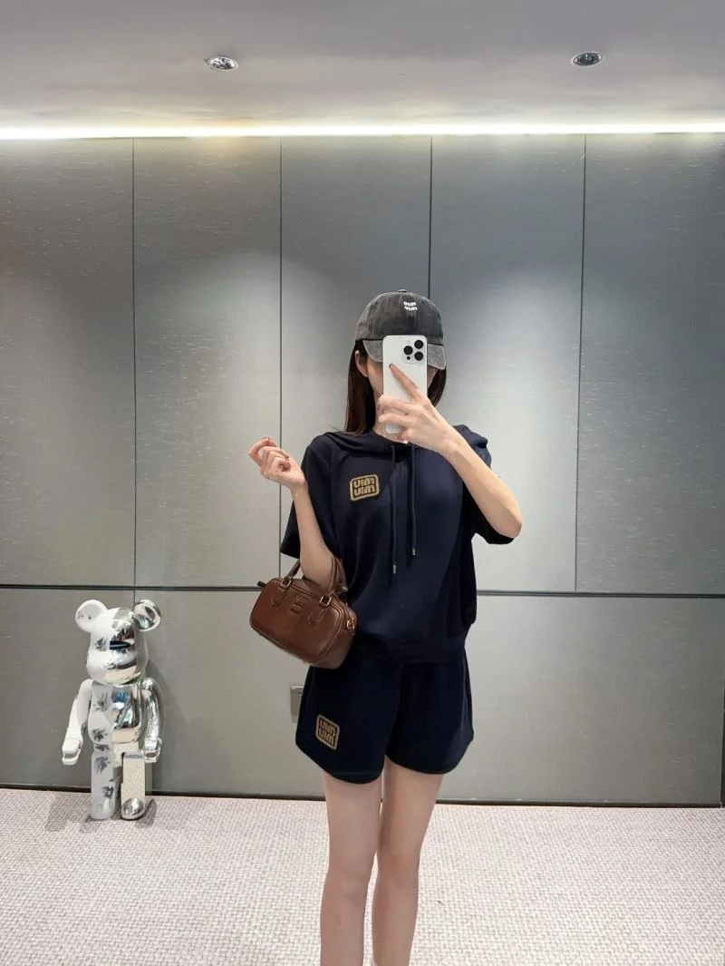 Miu Miu Short Suits Supportive 163933