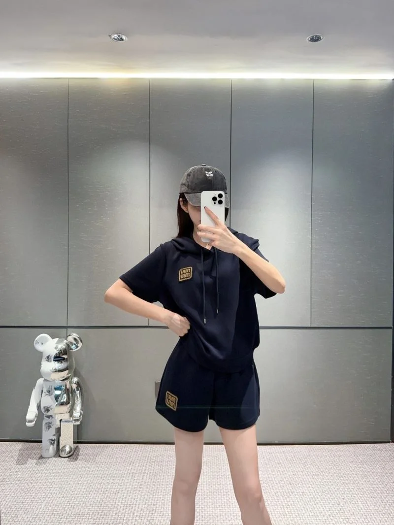 Miu Miu Short Suits Supportive 163933