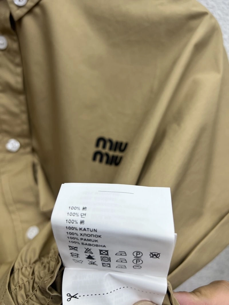 Miu Miu Short Suits OdorResistant 151134