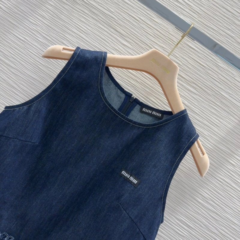 Miu Miu Short Suits ZipUp 151144