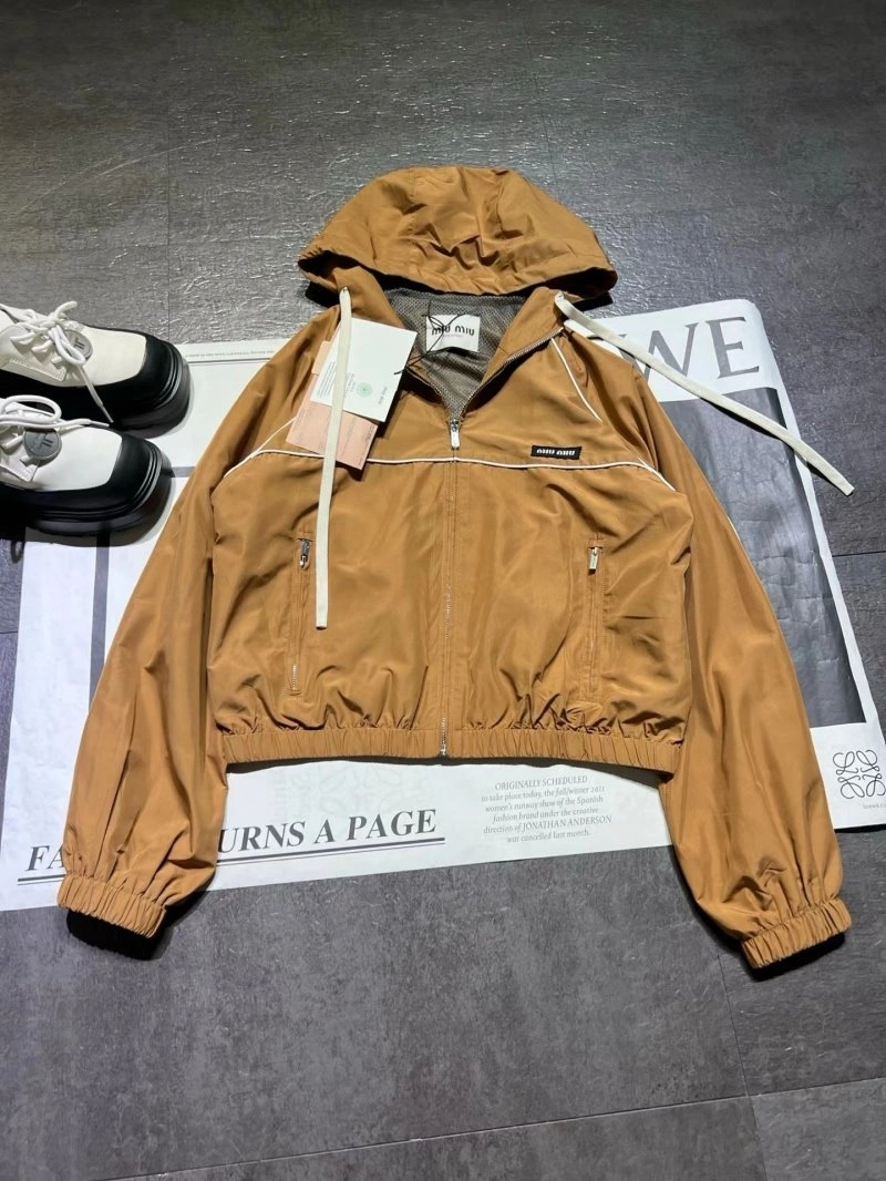 Snug Miu Miu Short Suits 151123