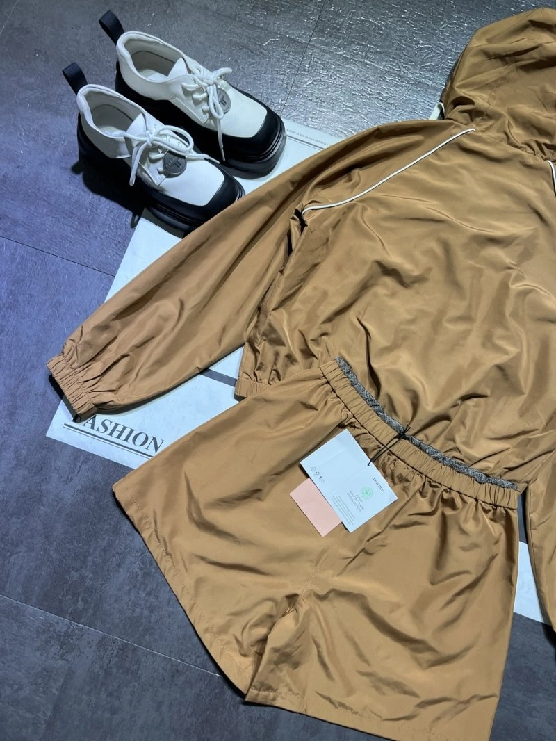 Snug Miu Miu Short Suits 151123