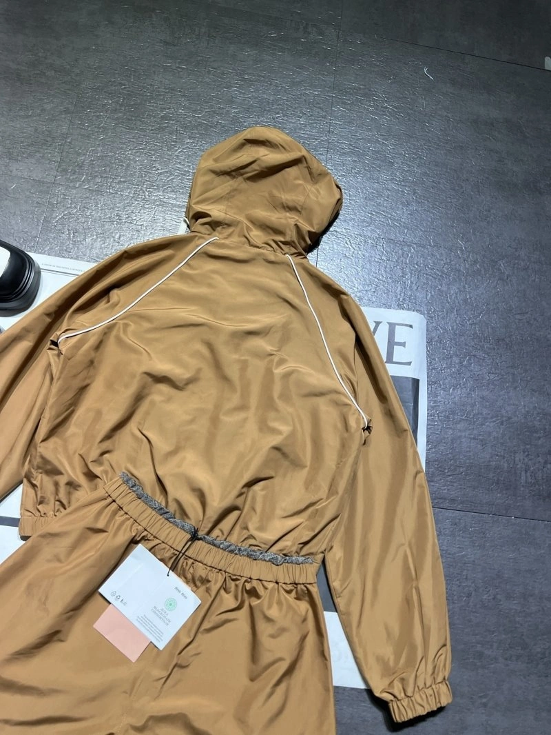 Snug Miu Miu Short Suits 151123