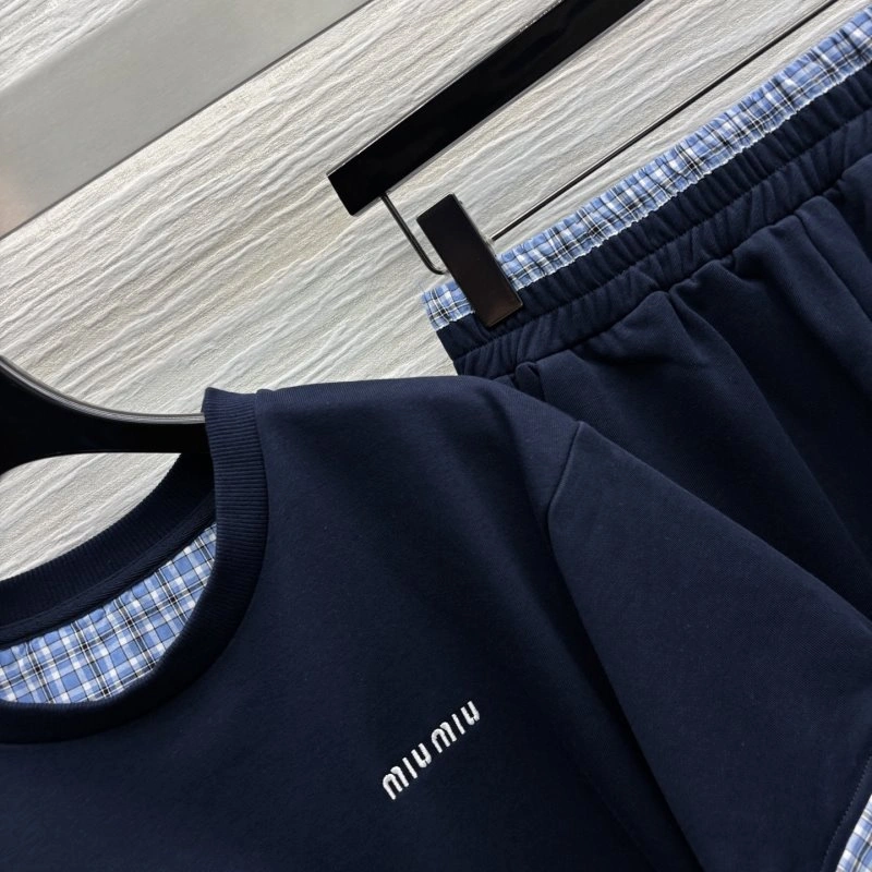 Miu Miu Short Suits GoAnywhere 156248