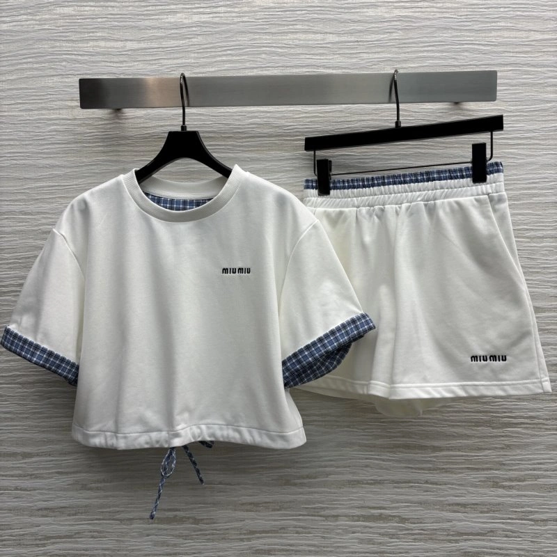 Miu Miu Short Suits Cozy 156247