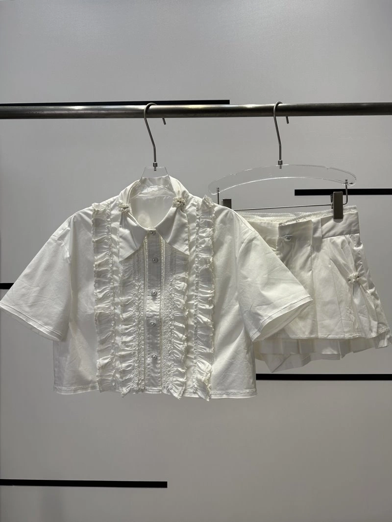 Miu Miu Short Suits TimelessDesign 156235