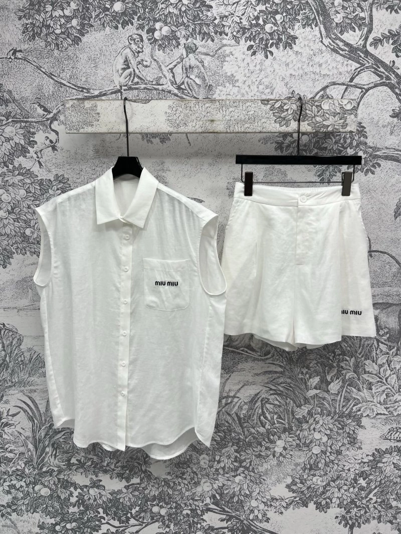 Miu Miu Short Suits Breathable 148681