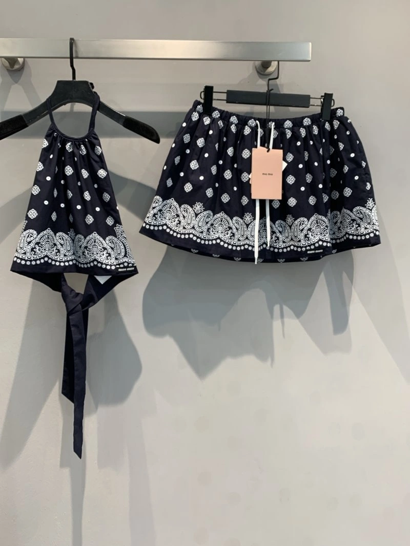 MoistureWicking Miu Miu Short Suits 148672