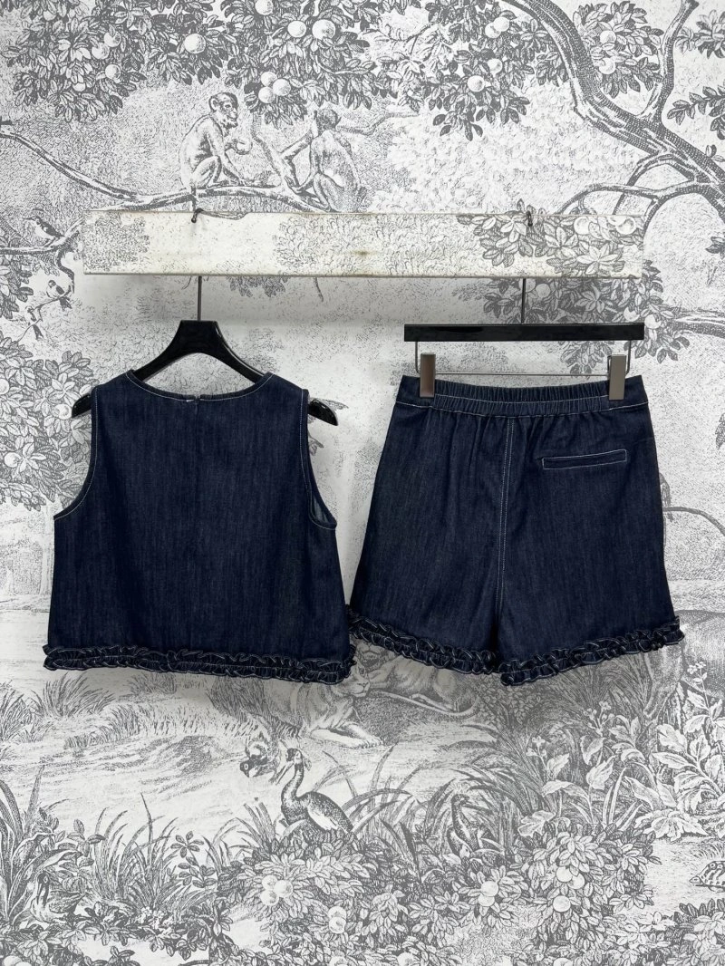 Sophisticated Miu Miu Short Suits 148661