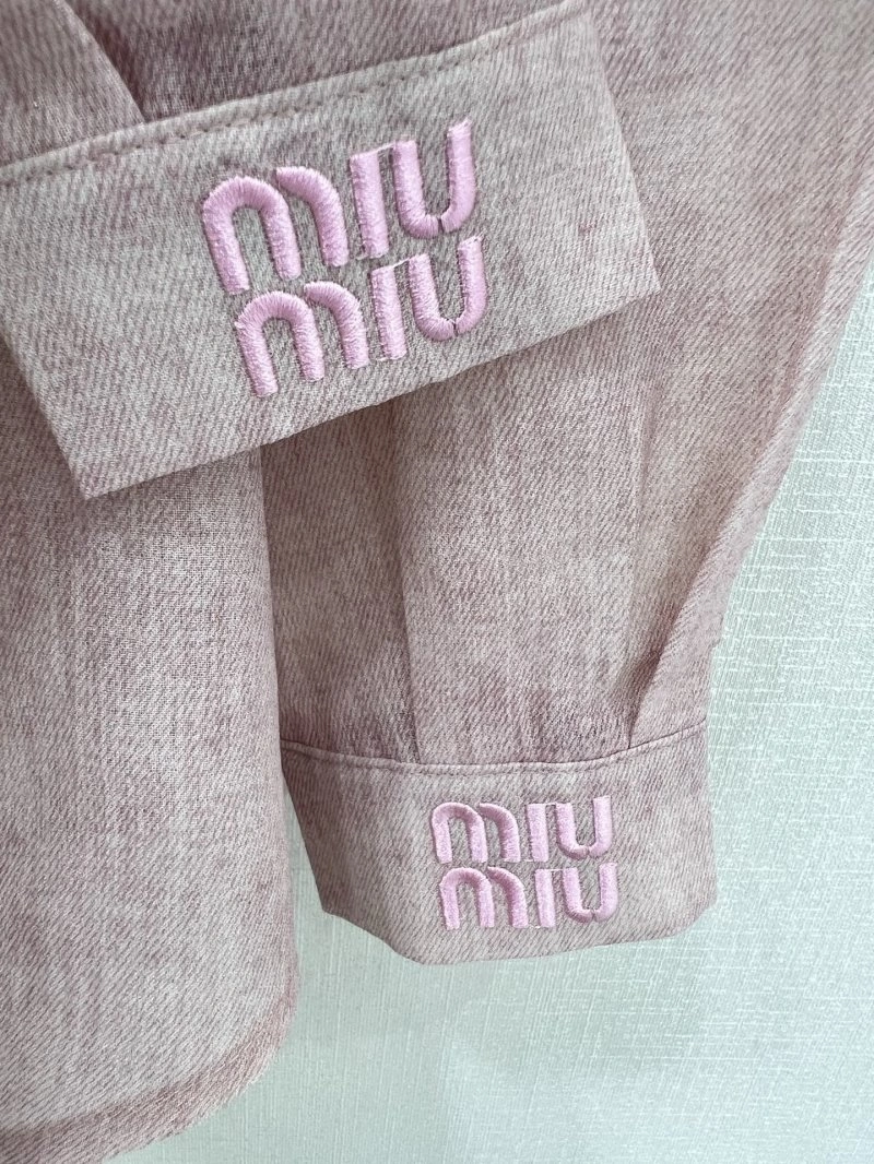 Lightweight Miu Miu Short Suits 154459