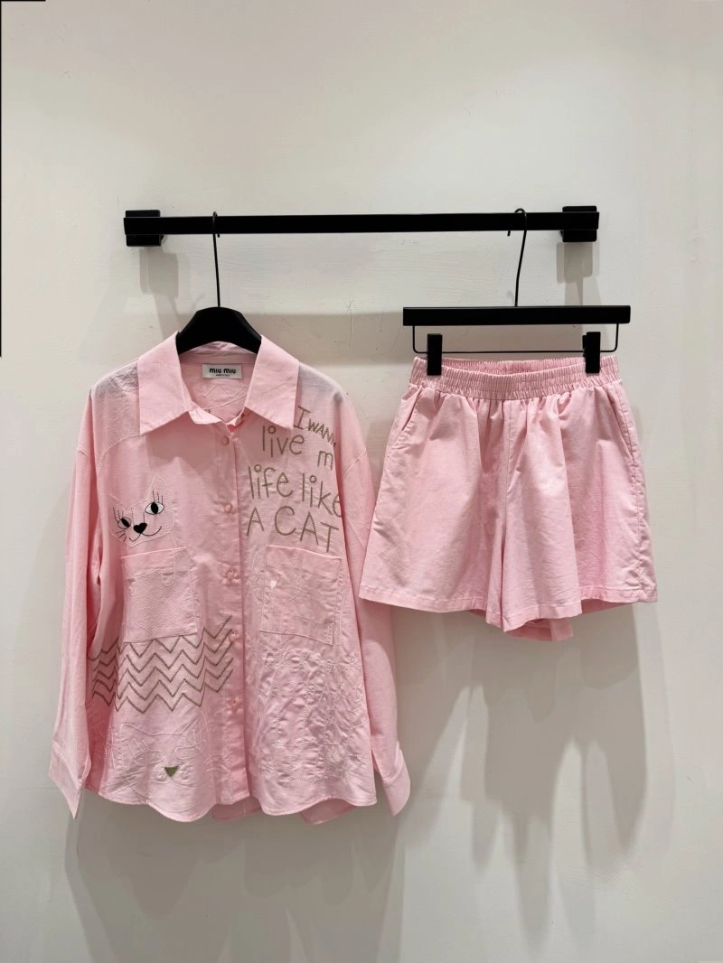Miu Miu Short Suits WellDesigned 154451