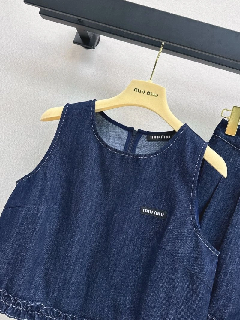 Miu Miu Short Suits Thermal 153006