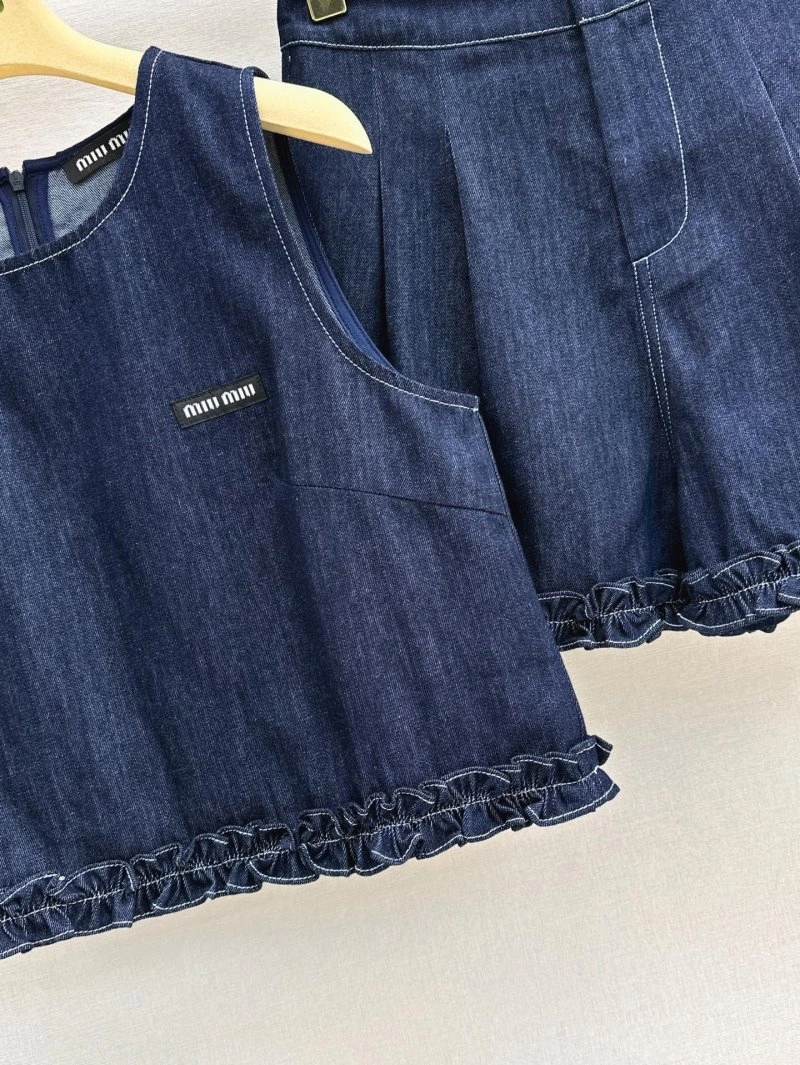 Miu Miu Short Suits Thermal 153006