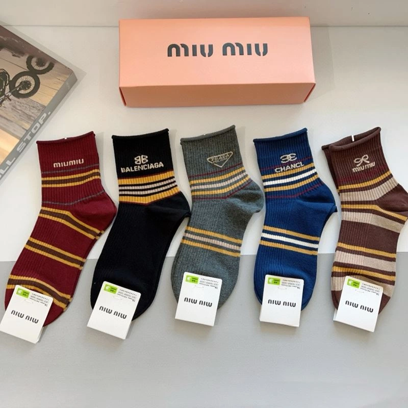 Modern Miu Miu Socks 273186