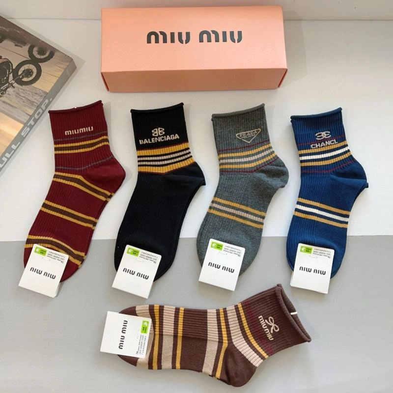 Modern Miu Miu Socks 273186