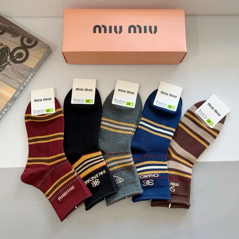 Modern Miu Miu Socks 273186