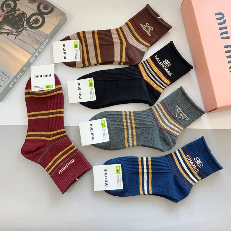 Modern Miu Miu Socks 273186