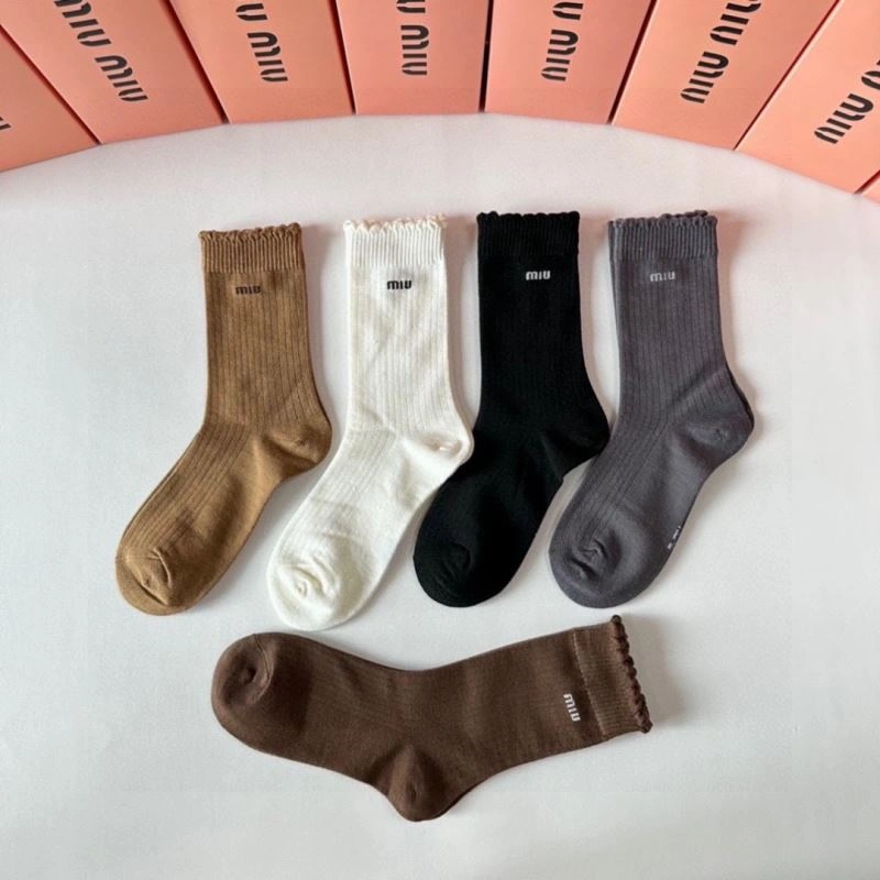 Miu Miu Socks Versatile 273542