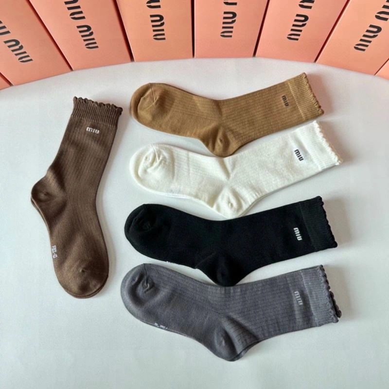 Miu Miu Socks Versatile 273542
