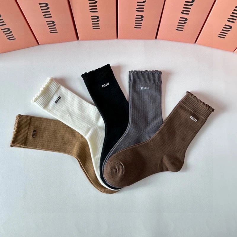 Miu Miu Socks Versatile 273542