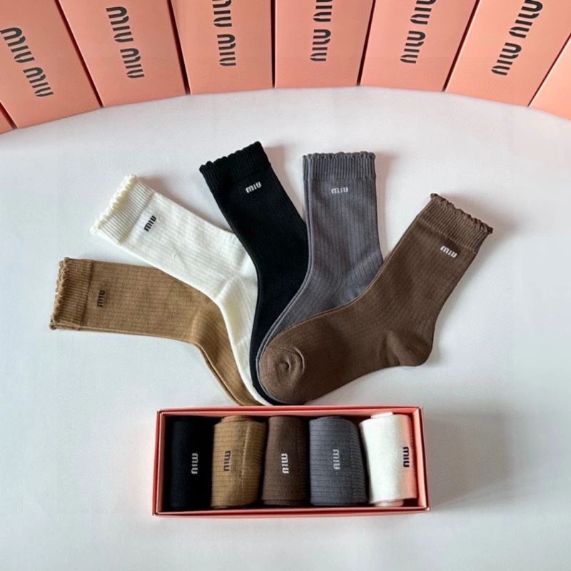 Miu Miu Socks Versatile 273542