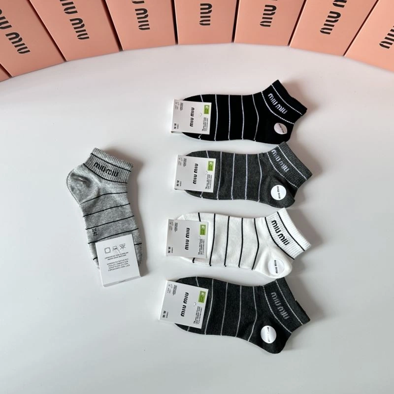 ModernLook Miu Miu Socks 273528