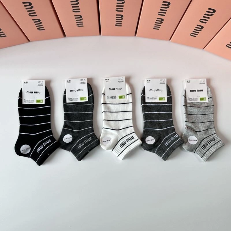 ModernLook Miu Miu Socks 273528