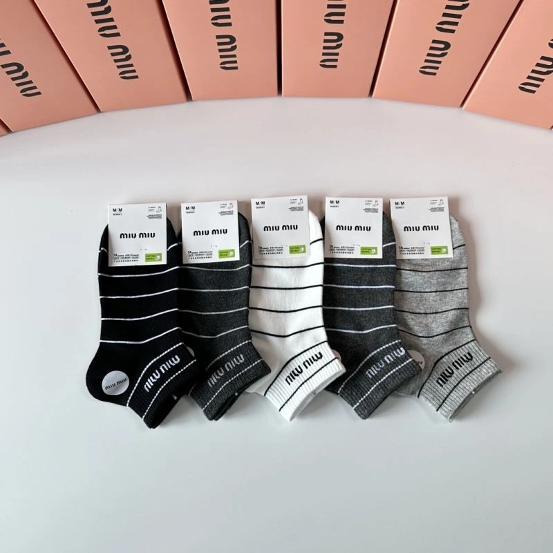 ModernLook Miu Miu Socks 273528