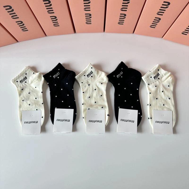 Attractive Miu Miu Socks 273527