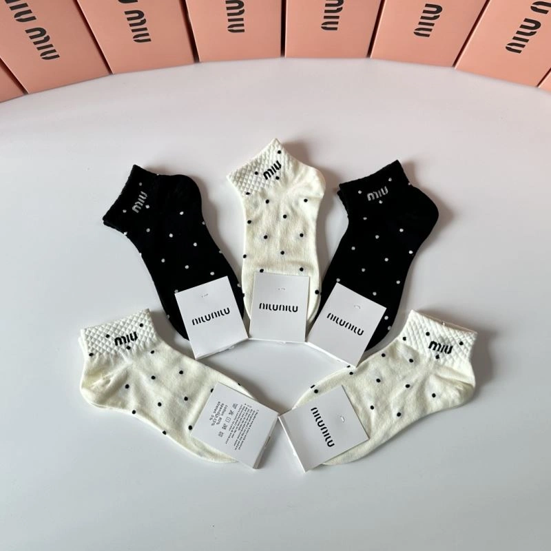 Attractive Miu Miu Socks 273527