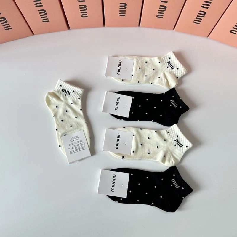 Attractive Miu Miu Socks 273527