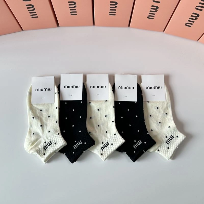 Attractive Miu Miu Socks 273527