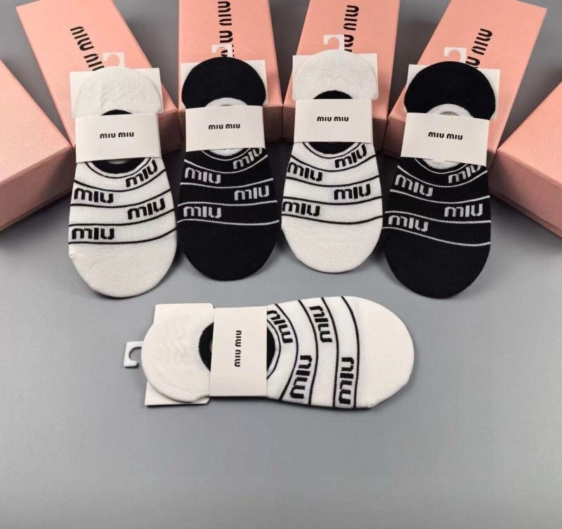 Miu Miu Socks Durable 273525