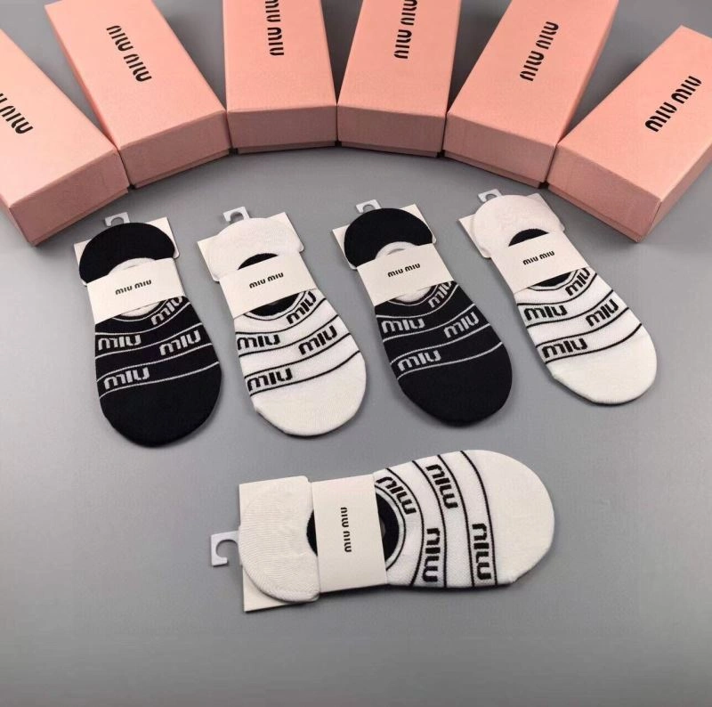 Miu Miu Socks Durable 273525