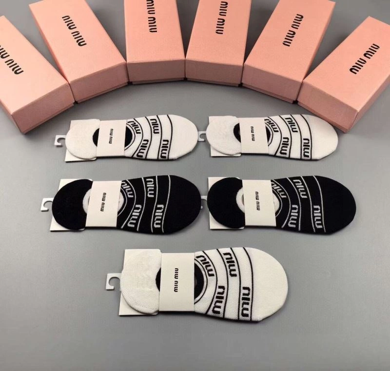 Miu Miu Socks Durable 273525