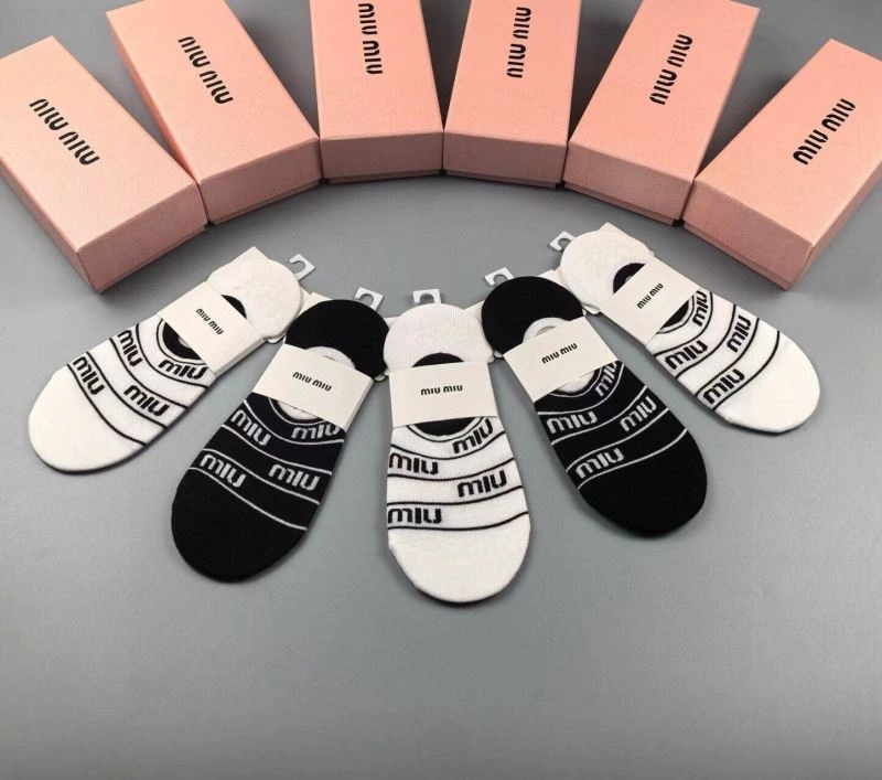 Miu Miu Socks Durable 273525