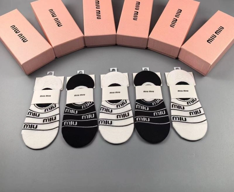 Miu Miu Socks Durable 273525