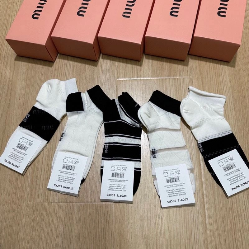 Breathable Miu Miu Socks 273517