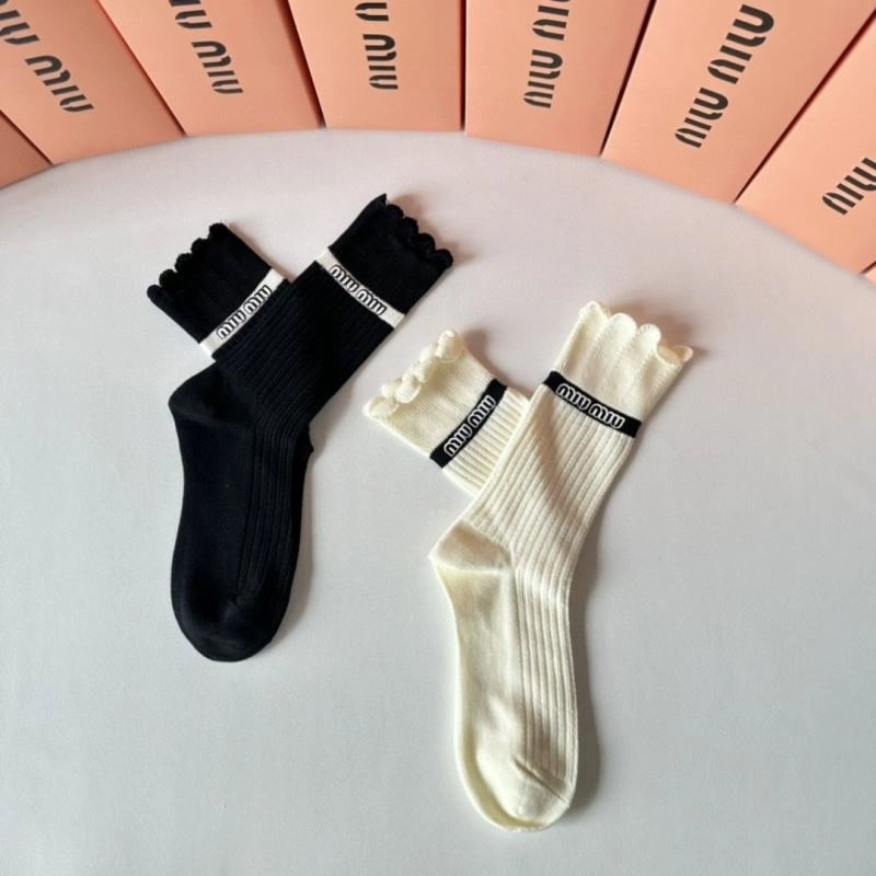 Miu Miu Socks Versatile 273497