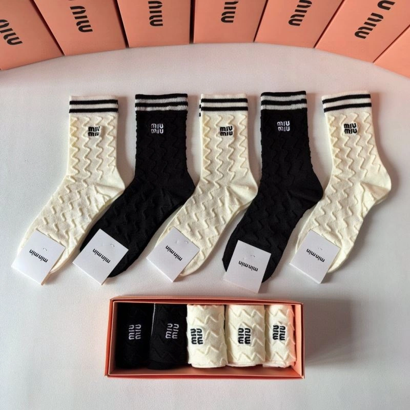 Effortless Miu Miu Socks 273495