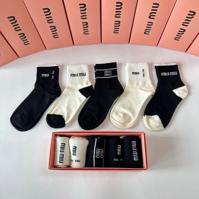 Miu Miu Socks EasyCare 273485