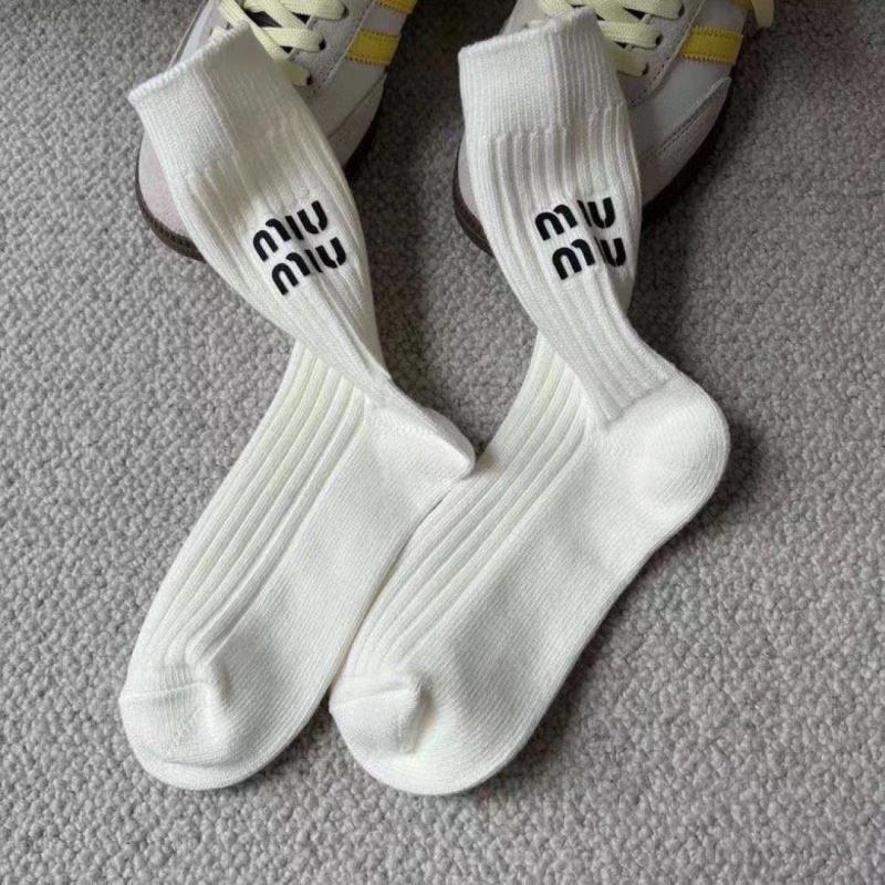 Miu Miu Socks EasyMatch 273480