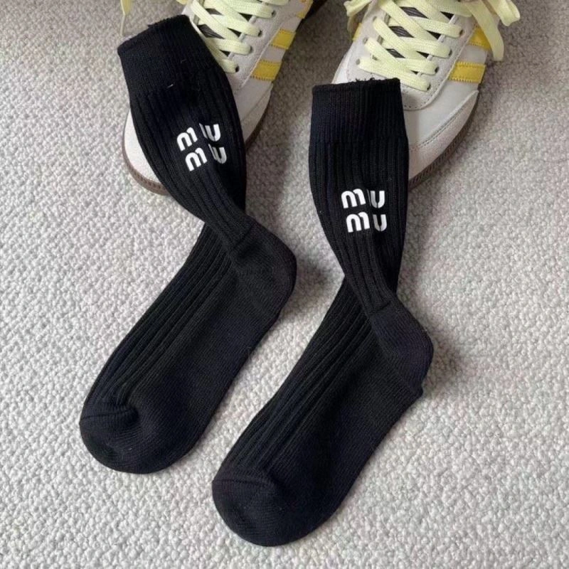 Miu Miu Socks EasyMatch 273480