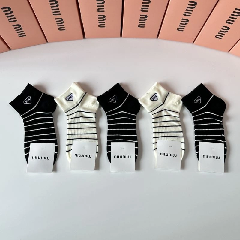 Resilient Miu Miu Socks 273482