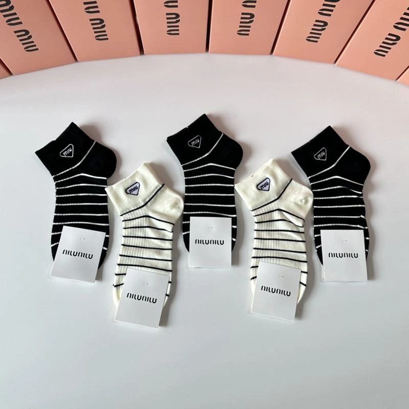 Resilient Miu Miu Socks 273482